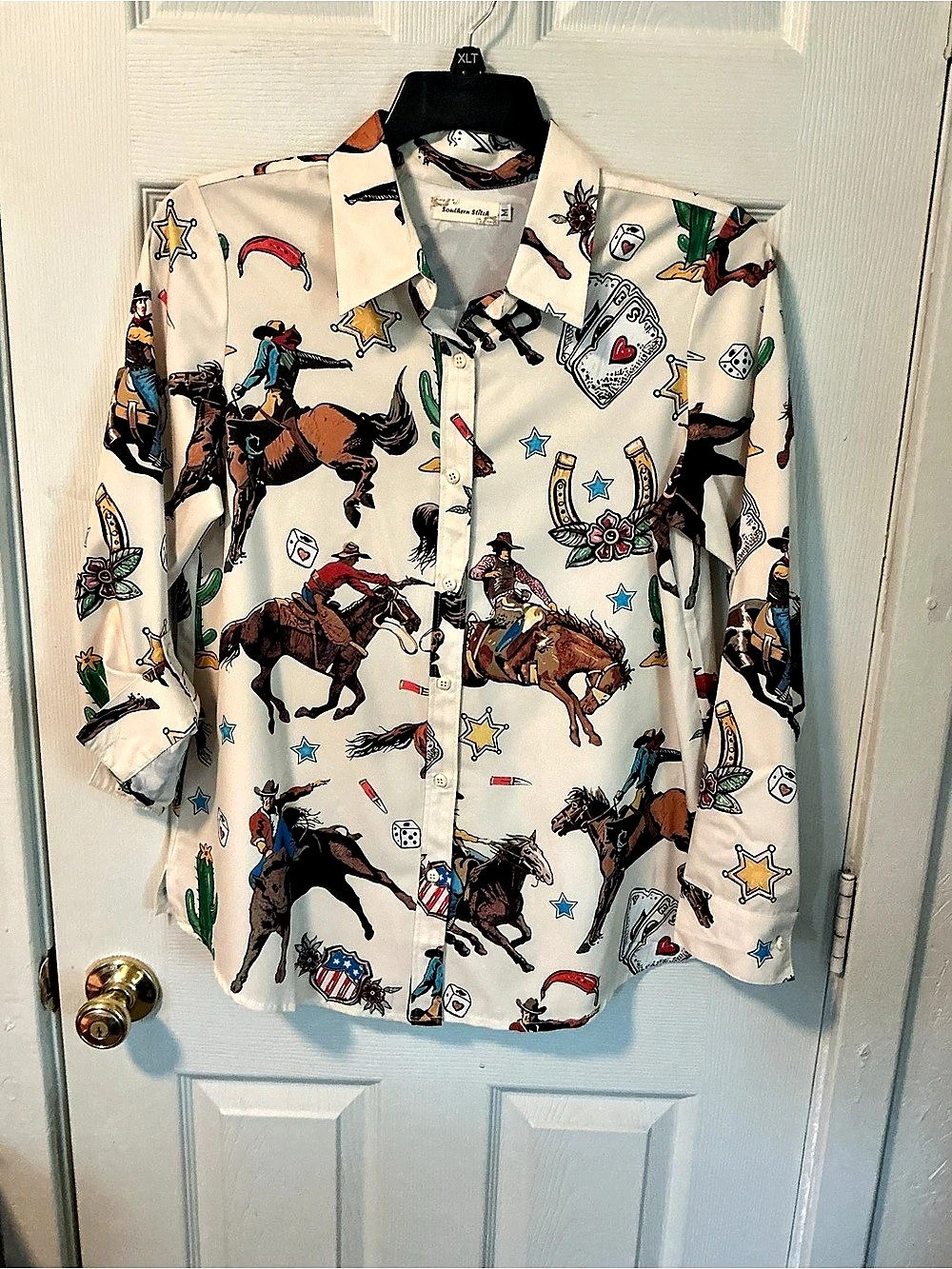 Southern Stitch Western Cowboy Print Button Down Size Medium
